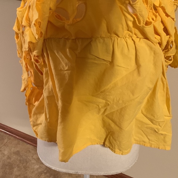 🎉3xHost Pick🎉 Cut-out Overlay Tank Top - Picture 4 of 7